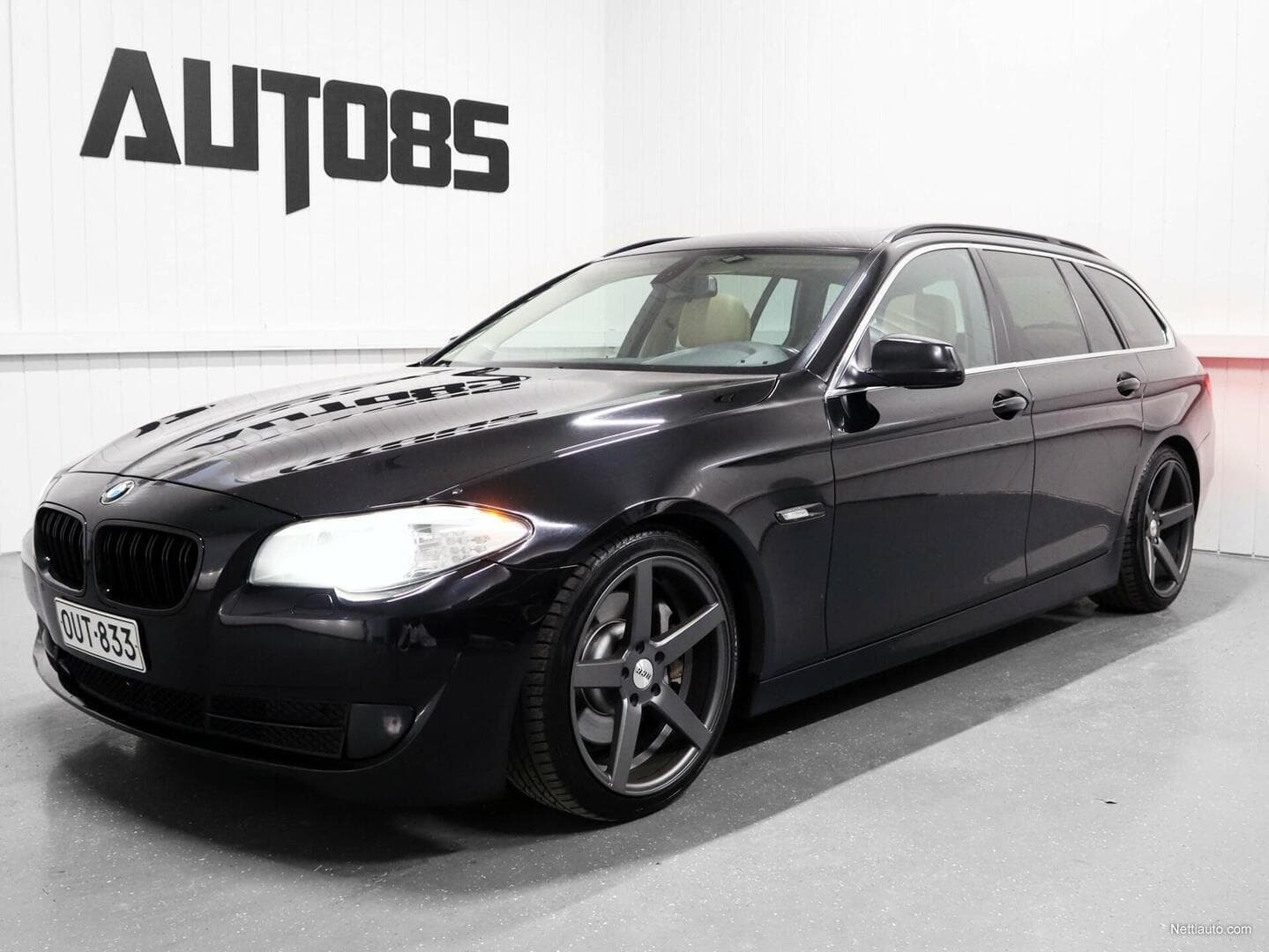 BMW 525 3.0 dA Touring * RAHOITUS VAIKKA MAKSUHÄIRIÖ * PANORAMA * NAHAT * BC RACING * TUTKAT * XENON * SPORTTILOOTA * NÄYTTÄVÄ