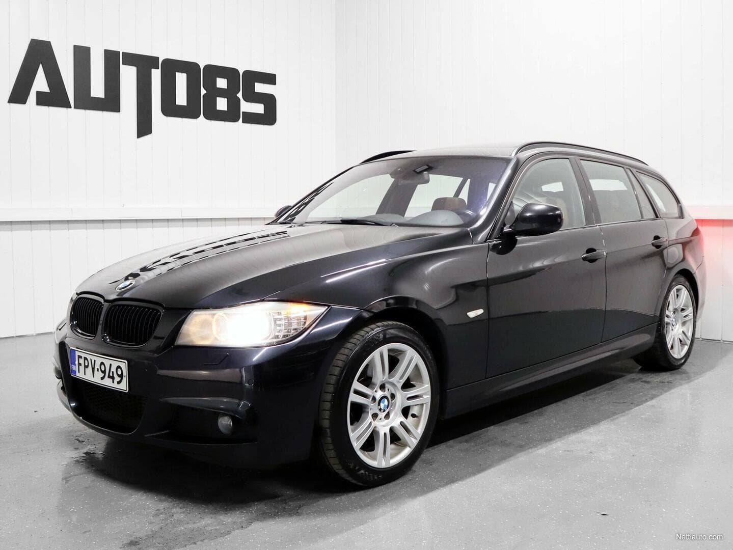 BMW 320 LCI Touring xDrive M-Sport * RAHOITUS VAIKKA MAKSUHÄIRIÖ * PANORAMA * KONJAKKINAHAT * HIFIT * XENON * PROFFANAVI YMS!