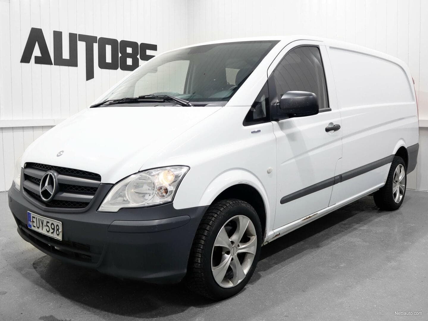 Mercedes-Benz Vito 113 CDI * RAHOITUSMAHDOLLISUUS VAIKKA MAKSUHÄIRIÖMERKINTÄ * 2x RENKAAT * TUORE LEIMA * PARIOVET TAKANA * YM