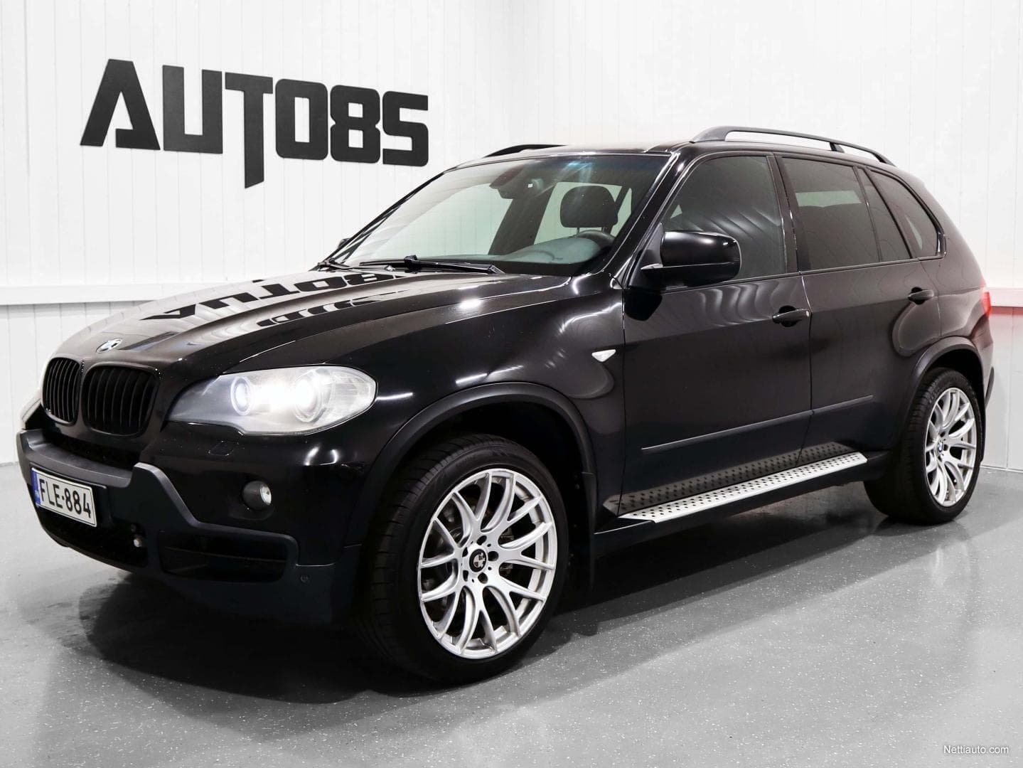 BMW X5 3.0 dA Sport * RAHOITUS 0e KÄSIRAHALLA * SPORTTINAHAT * MUISTIPENKKI * 2x 20 VANTEET * KOUKKU * XENON * GRILLIT x4 YM