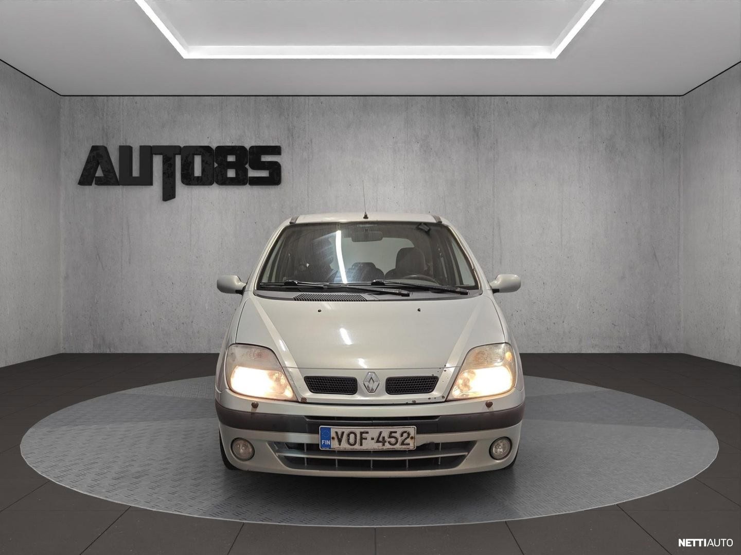 Renault Scenic 1.6i 16v  || Juuri katsastettu | Ilmastointi | Vetokoukku | Lohkolämmitin | Penkinlämmittimet | 2x renkaat vanteineen