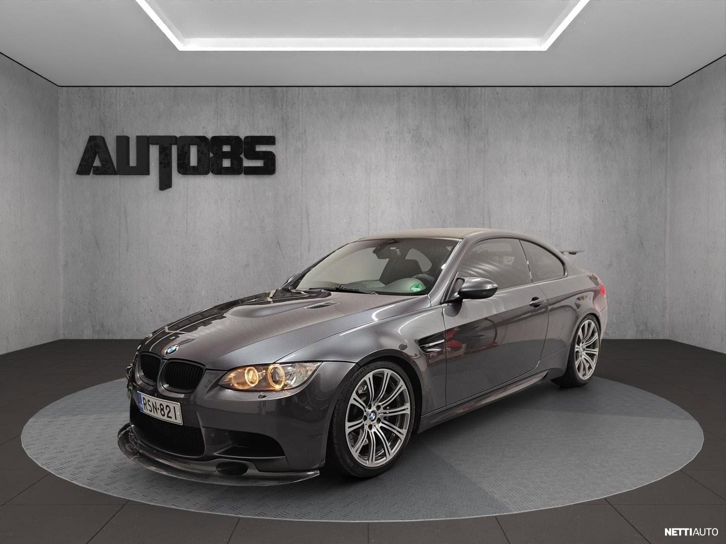 BMW M3 E92 Coupé 4.0 V8 || Manuaali | Xenon | BC Racing | Muistipenkki | Putkistoa muokattu | Carplay | Näyttävä coupe!
