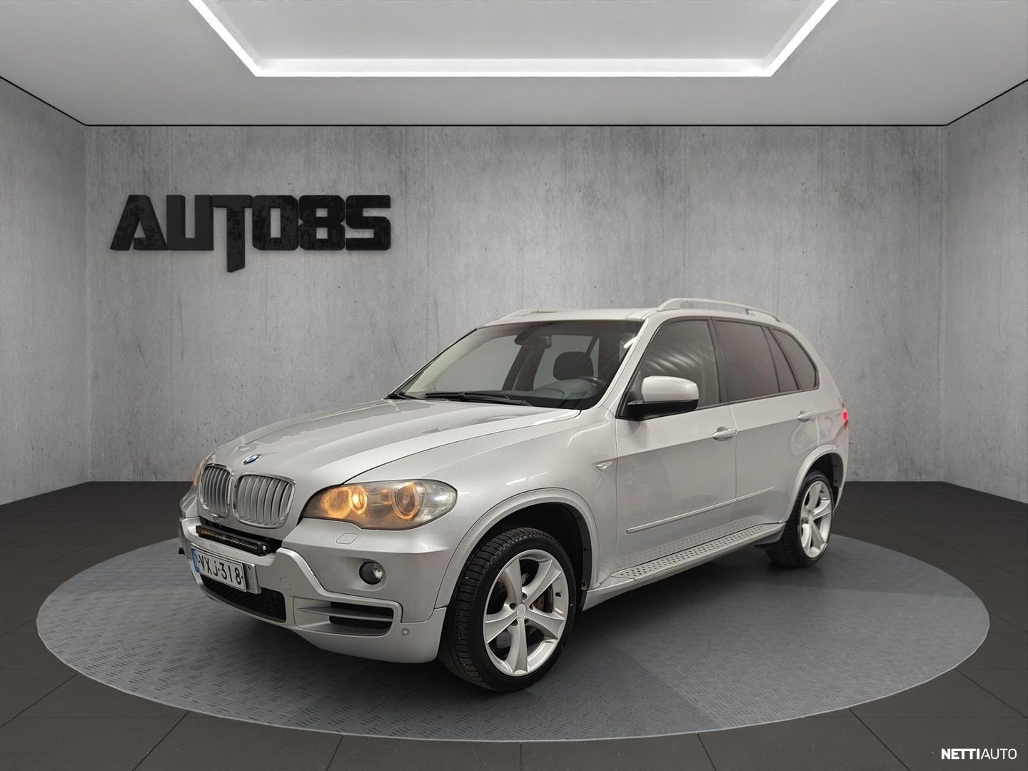 BMW X5 3.0dA E70 173kW || Juuri katsastettu | BiXenon | Peruutustutkat | Kattokaiteet | Valopaketti | Sport ohjauspyörä ym ym