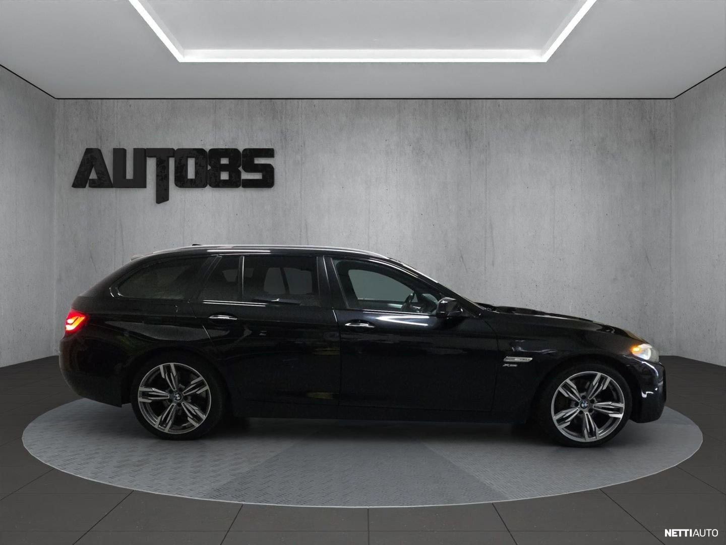 BMW 530 dA xDrive Touring 2011, kuva 5/19