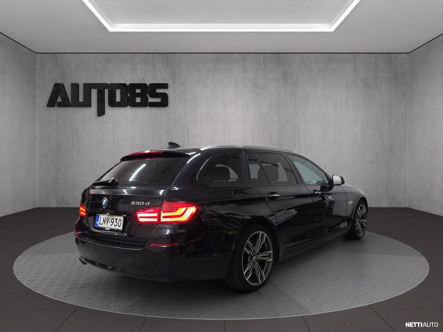 BMW 530 dA xDrive Touring 2011, kuva 6/19