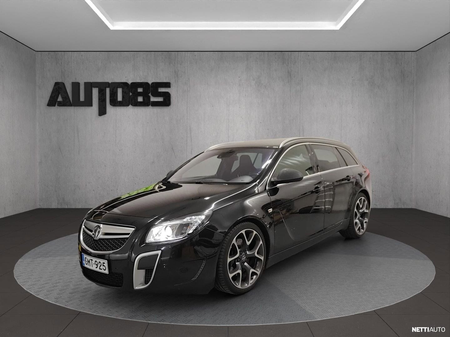 Opel Insignia Sports Tourer OPC 2