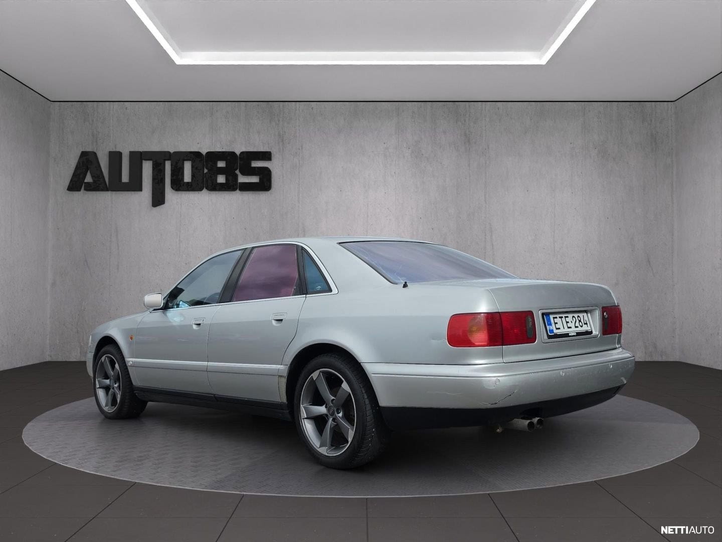 Audi A8 4,2 V8 sedan Aut. 1994, kuva 6/14